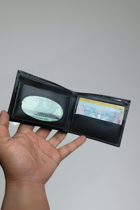 Crocodile texture Genuine cow leather Black wallet